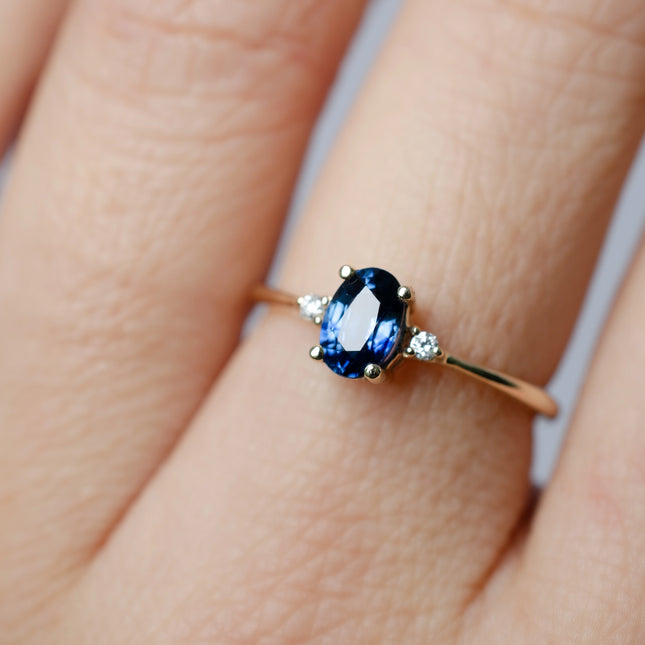 LUCÍA - Anillo de Zafiro y Diamantes Oro 14K