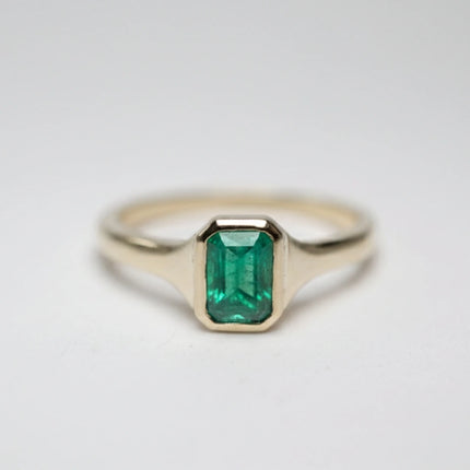 AMIRA - ANILLO DE ESMERALDA O CITRINO ORO 14K
