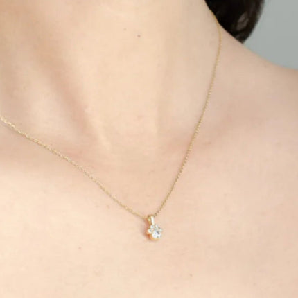 DIJE HUELLITA - Moissanitas oro 14k